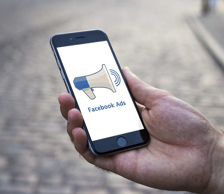 Facebook Plans To Put Ads In Messenger